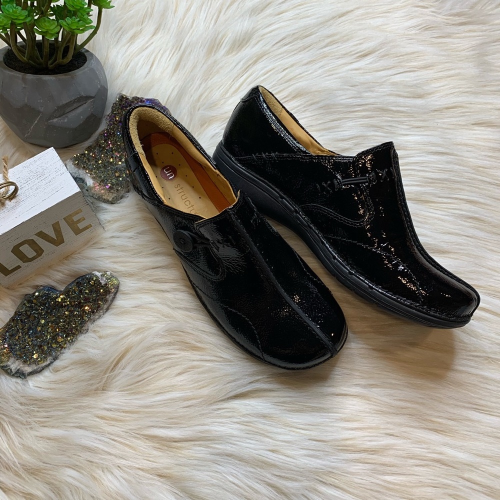 Clark’s Unstructured Slip Ons